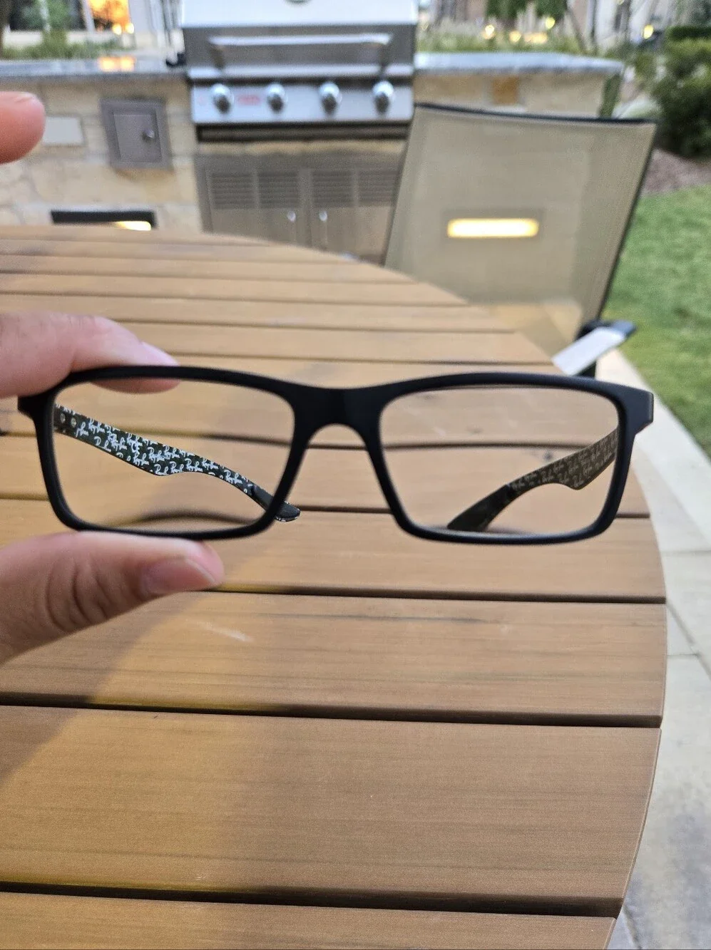 Ray-Ban very good